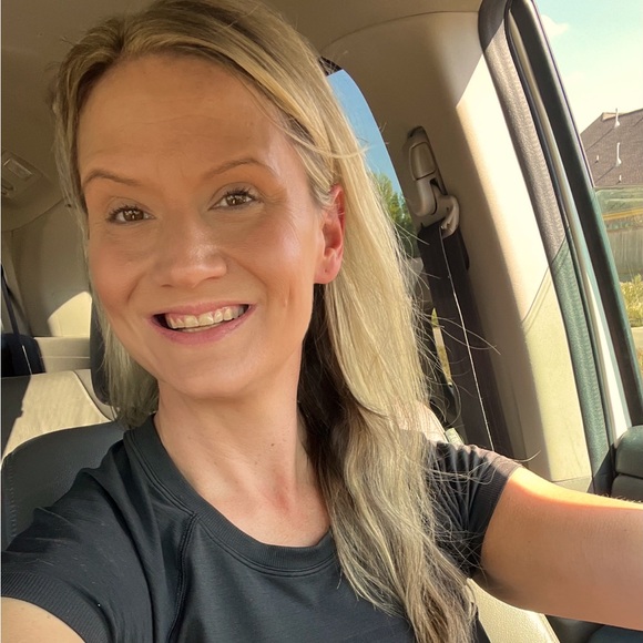 Meet your Posher, Diana - Picture 1 of 1